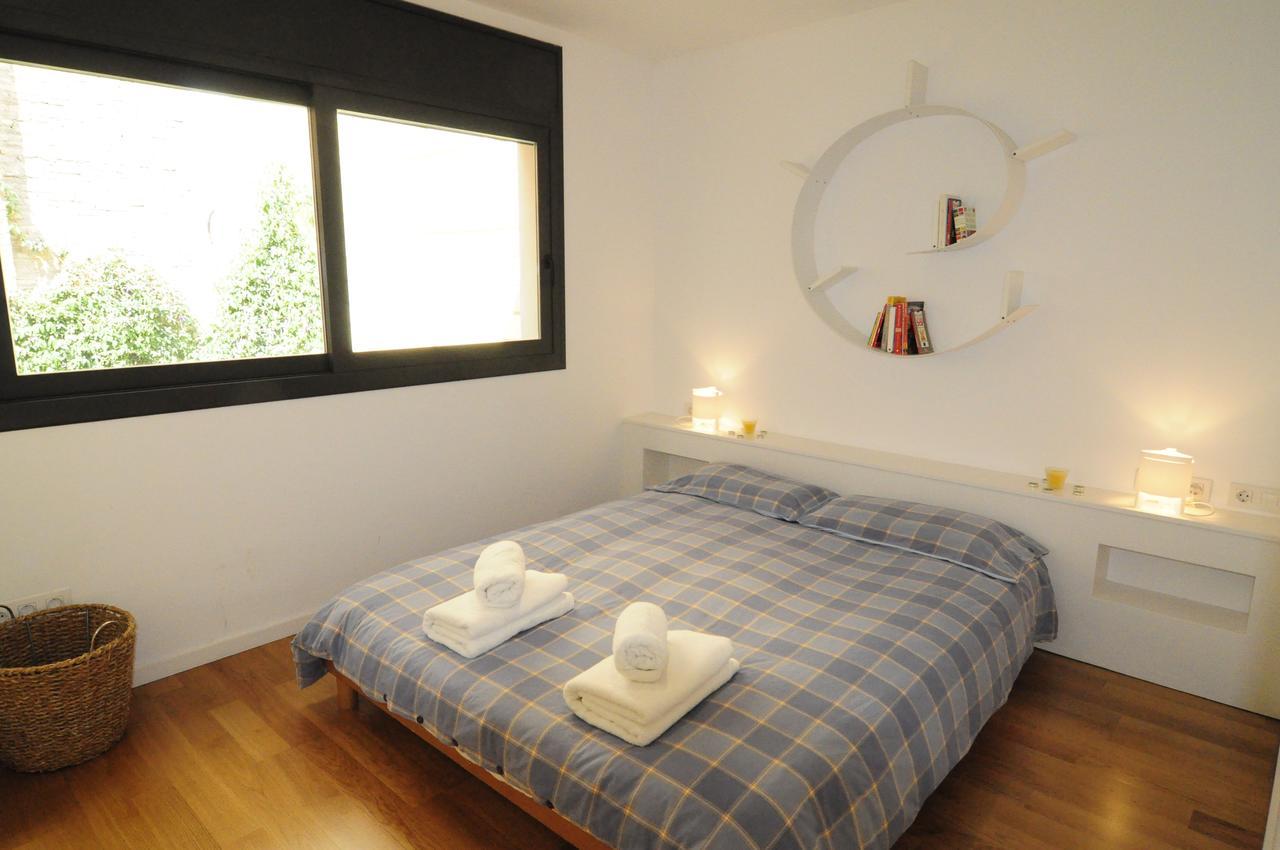 Rentbcn Gracia Deluxe Appartamento Barcellona Esterno foto